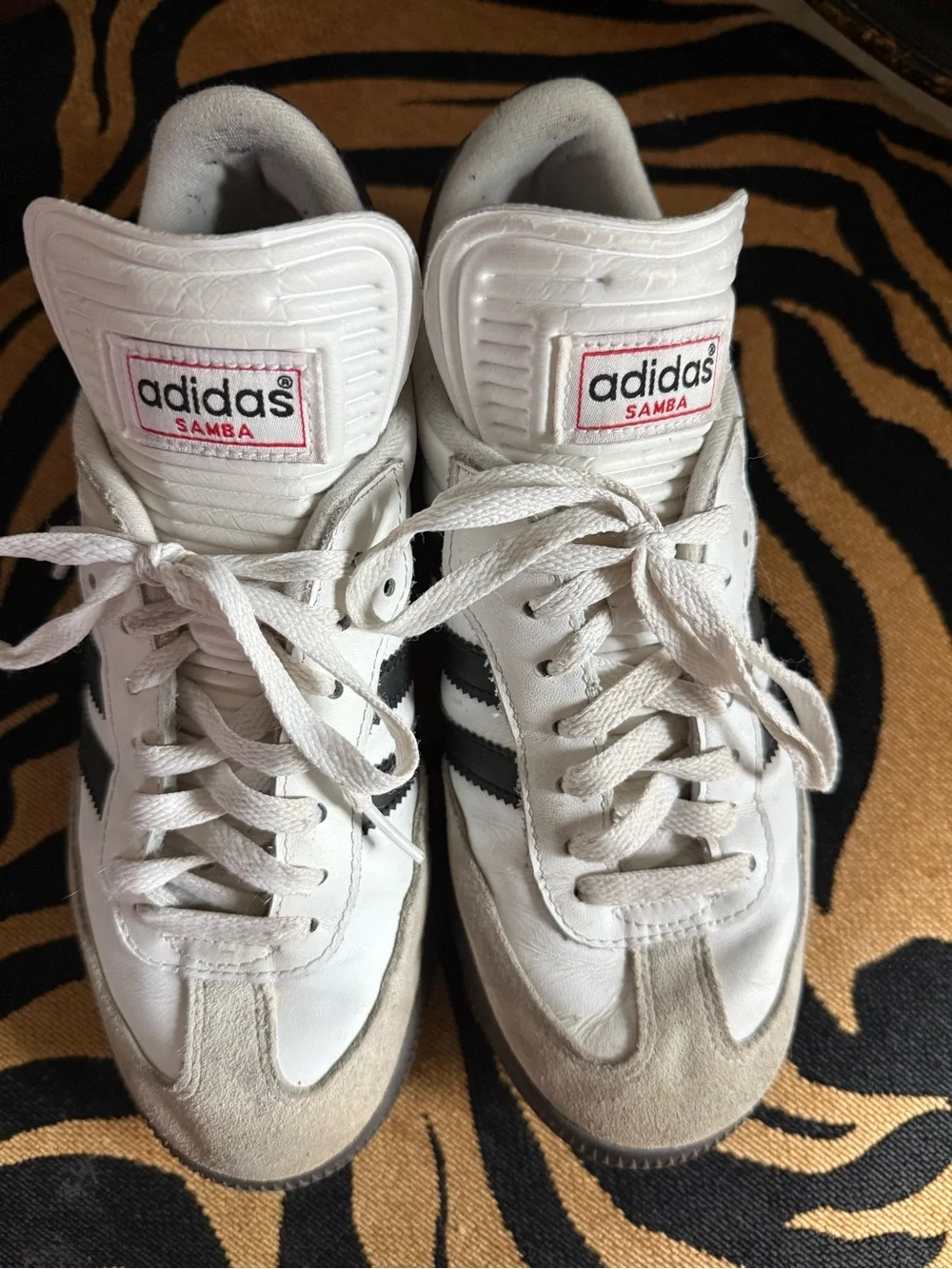 ADIDAS Men’s Size 7 White and Black Samba Sneakers EUC - Picture 2 of 10